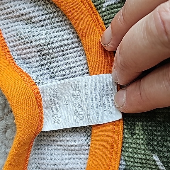 Two pairs of Pjs.  Long sleeve and long pants - Picture 4 of 4